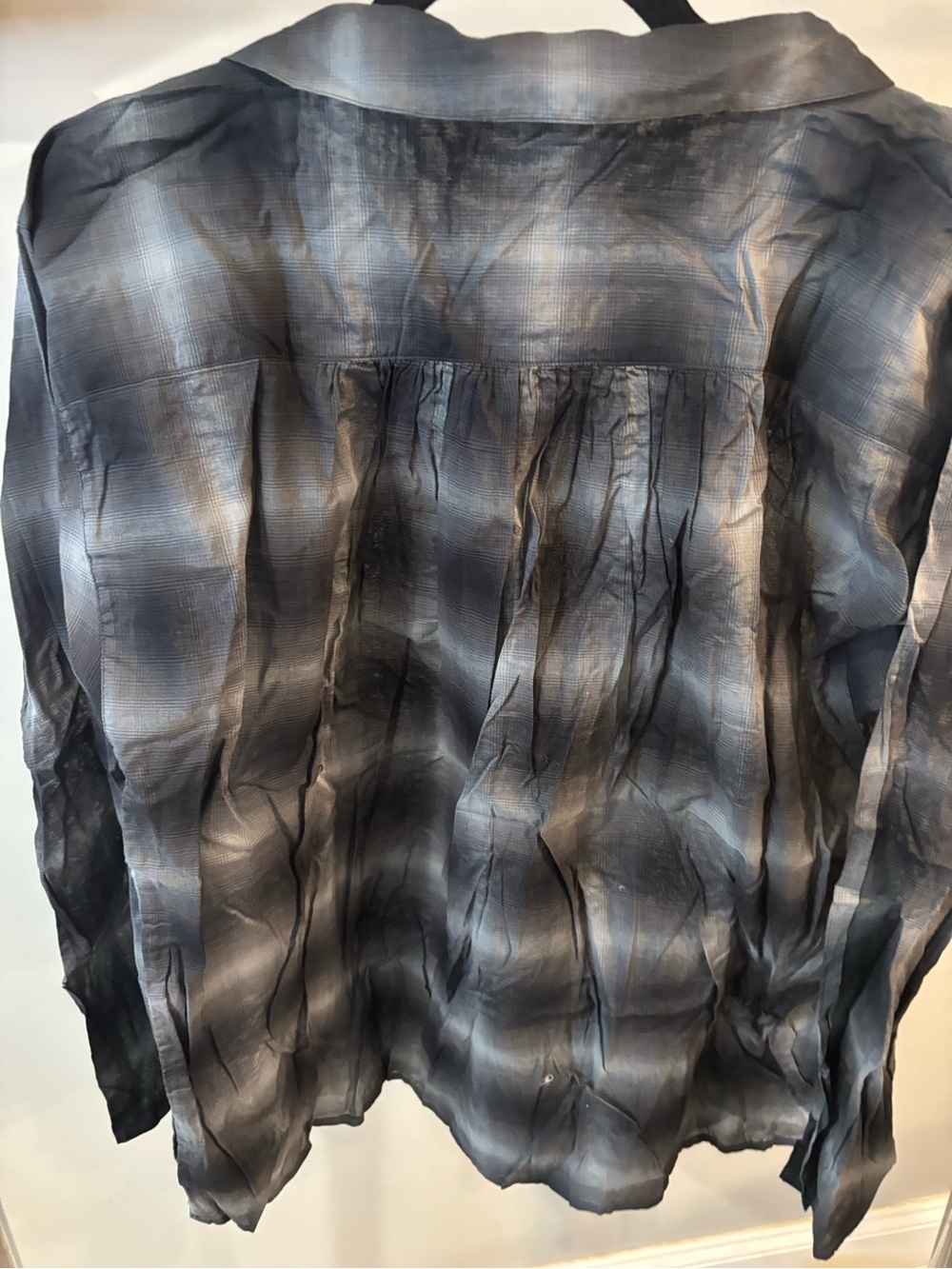 Uniqlo Women's Blue and Gray Plaid Button-Down Blouse size L - Picture 2 of 10